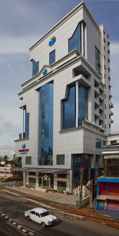 Windsor Rajadhani Hotel Thiruvananthapuram Exterior foto